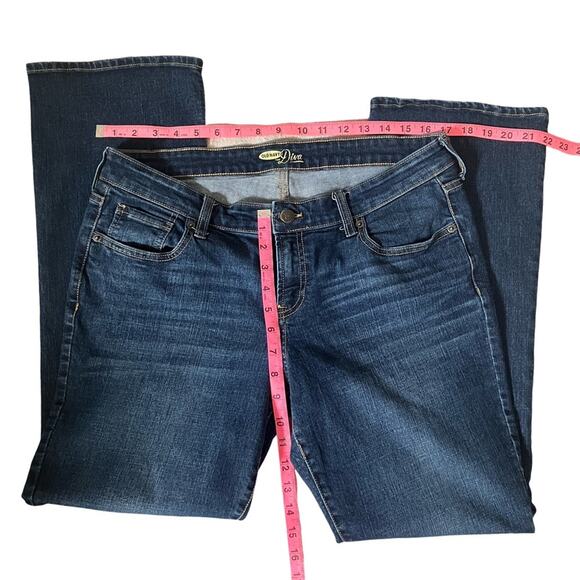 Old Navy The Diva Flare Leg Jeans - Picture 7 of 9